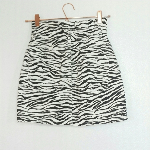 Zara animal print paperbag waist denim skirt - Picture 5 of 6